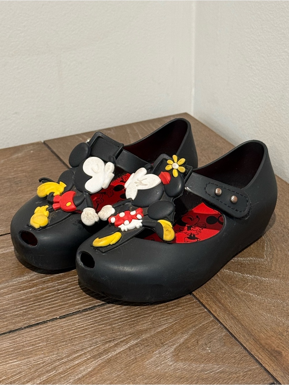 MINI MELISSA Disney Black W Kissing Minnie & Mickey Mouse Shoes Toddler Size 8